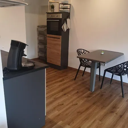 Winkler Apartment *